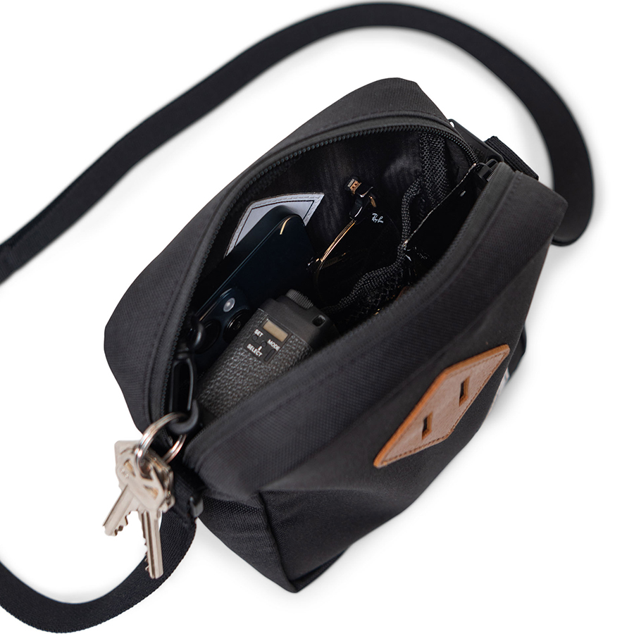 Túi bao tử Herschel Heritage TM Crossbody XS Ash Rose