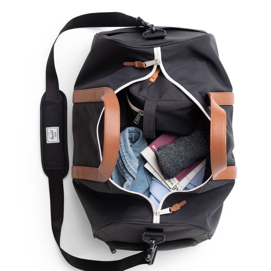 Túi Xách Herschel Novel TM Duffle Standard M Black Tonal