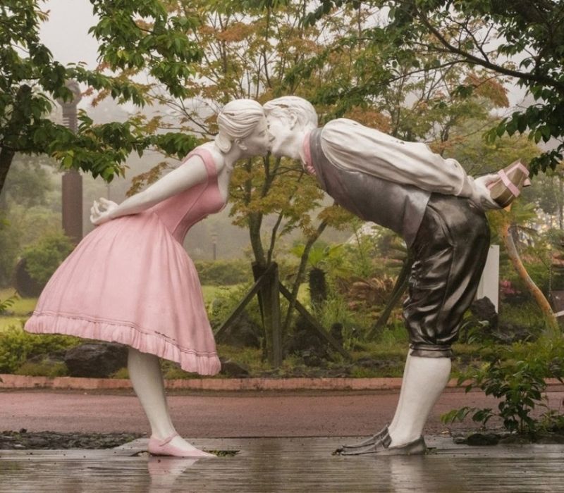 “Đỏ mặt” ở công viên tình yêu Jeju Loveland dành cho người lớn