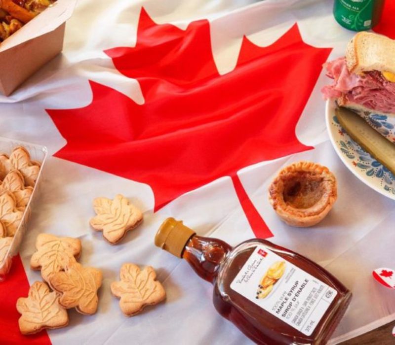 10 món ăn đặc sản Canada đưa bạn qua mọi miền văn hóa