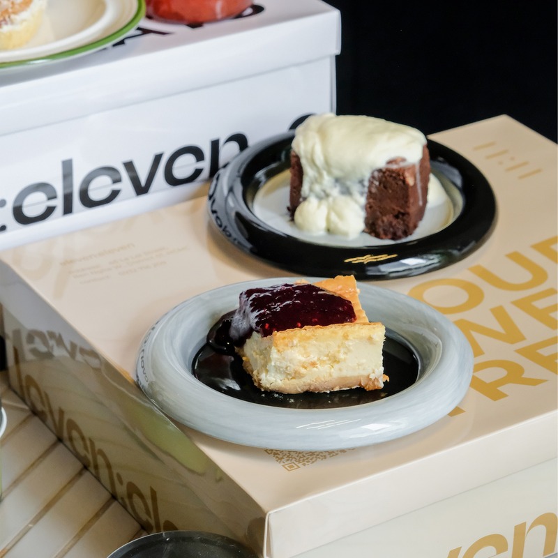 Khám phá 11:11 Cafe không gian nâu trầm giữa lòng Quận 1 7