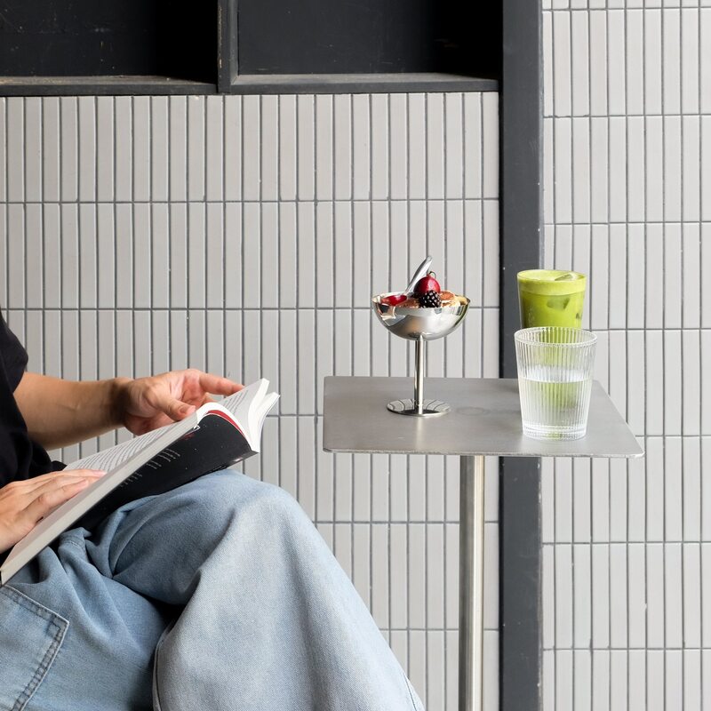 Khám phá 11:11 Cafe không gian nâu trầm giữa lòng Quận 1 9