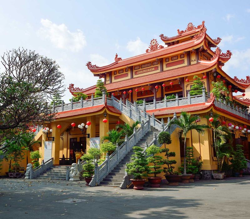 12 ngôi chùa cầu bình an ở Sài Gòn cực linh thiêng