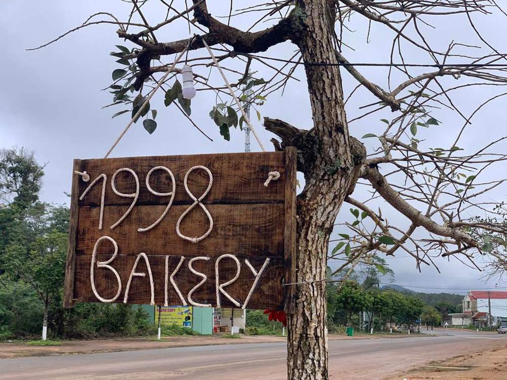 1998 Bakery, tiệm bánh nhỏ mang hương vị Đà Lạt ở Măng Đen 2