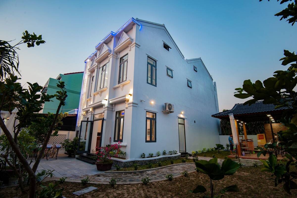 An Bang Golden Beach Villa - Chìm đắm vào không gian nghỉ dưỡng nhẹ nhàng tại xứ Hội 2