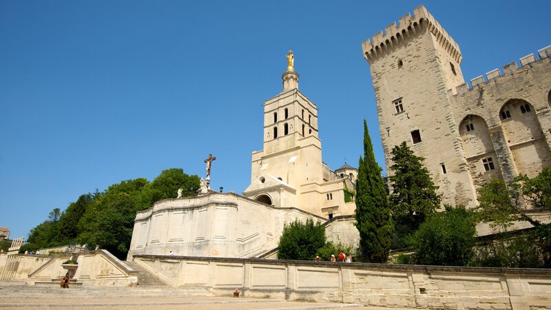 Du lịch Avignon khám phá cuộc sống bình yên và thơ mộng 10