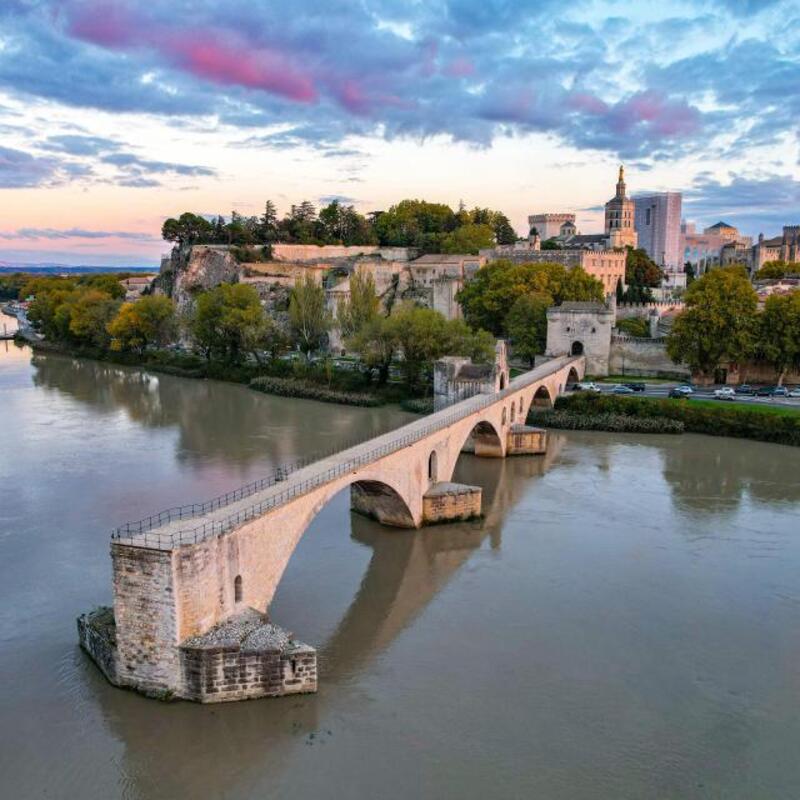 Du lịch Avignon khám phá cuộc sống bình yên và thơ mộng 11