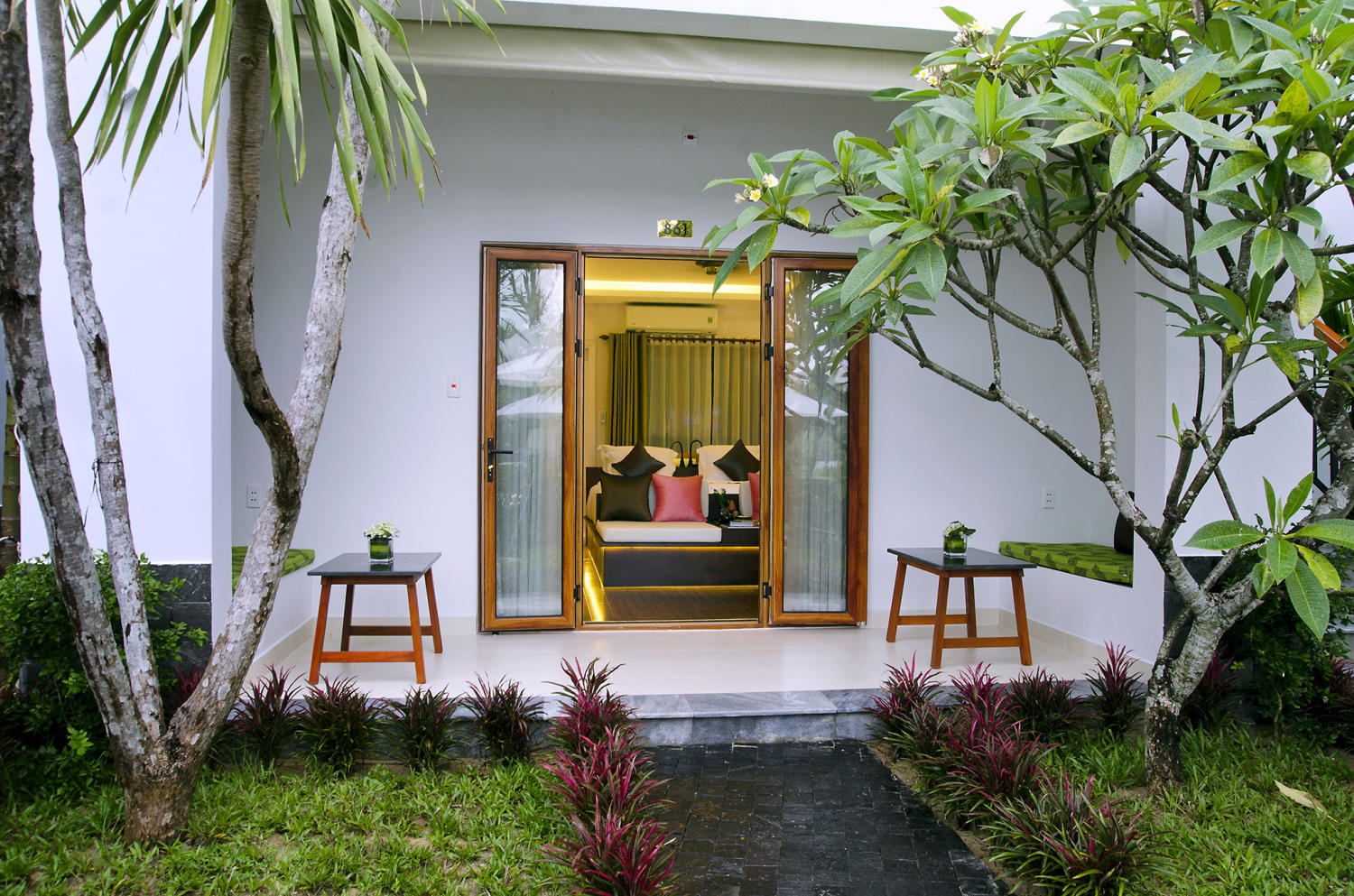 Azumi Villa Hội An - Khách sạn 3 sao ấm cúng dành cho gia đình 17