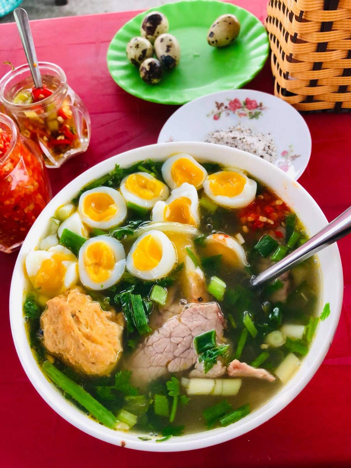 Bánh canh cá lóc Bà Triệu Huế - Món ngon khó cưỡng được tạo nên từ cái tâm và cái tình 9