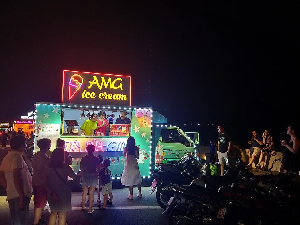Check-in Địa điểm sống ảo :Con đường xe kem mới lạ tại Thành phố biển Vũng Tàu 8