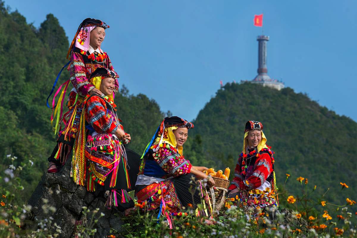 Chuyến đi an toàn và vui vẻ hơn với kinh nghiệm chinh phục Lũng Cú 2