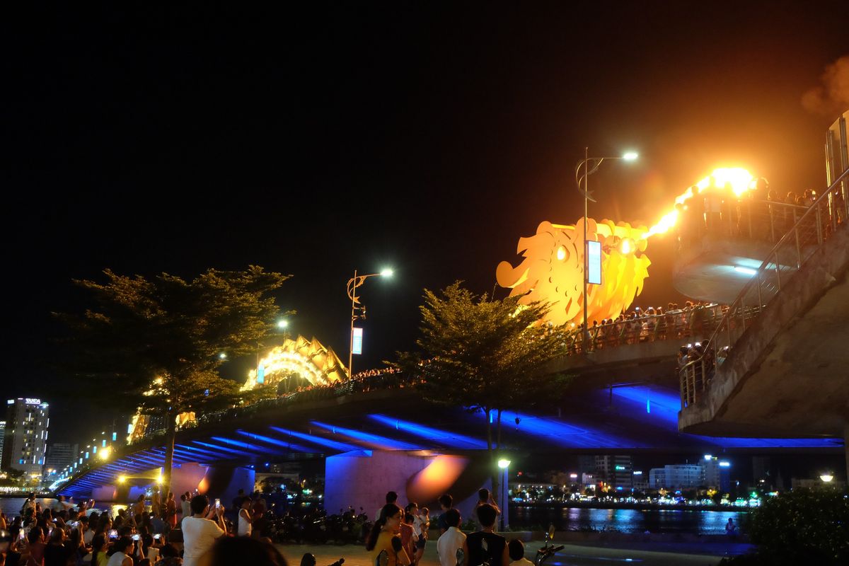 Cầu Rồng - Biểu tượng văn hóa đầy sống động của thành phố Đà Nẵng 8