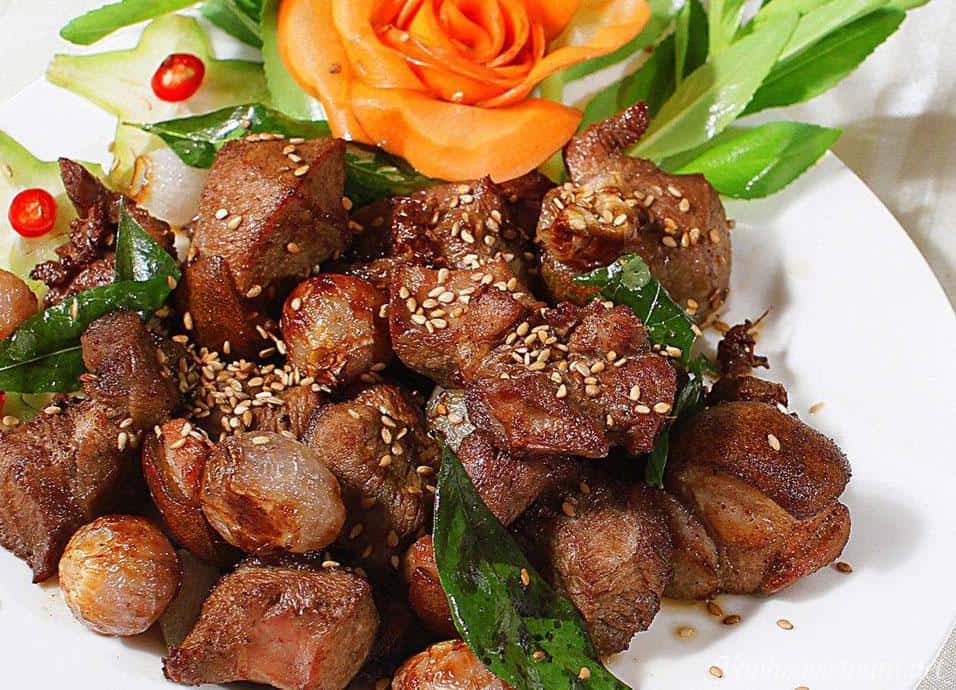 Dê núi Chóp Chài - Đặc sản thịt dê của Phú Yên 3