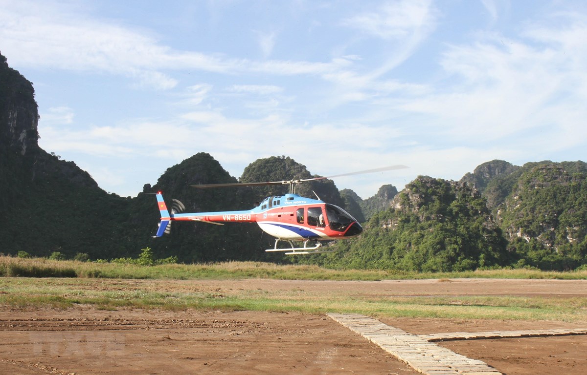 Đến Ninh Bình ngồi trực thăng khám phá Tràng An, bạn đã thử chưa? 2