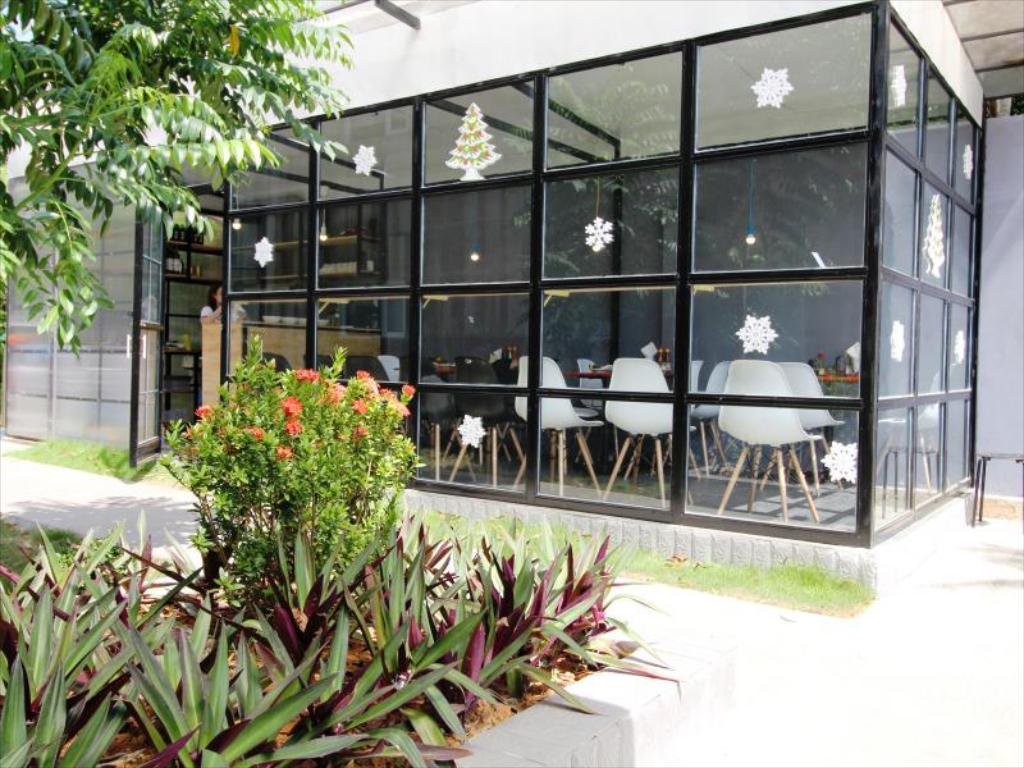 Emis Hotel Phú Quốc – Khách Sạn 2 Sao Cách Sân Bay 2km 24