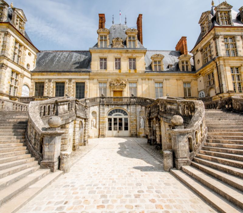 Fontainebleau, hành trình khám phá lâu đài hoàng gia nước Pháp 4