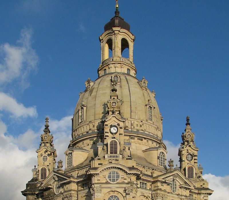 Khám phá Frauenkirche: Biểu tượng kiến trúc vượt thời gian 6