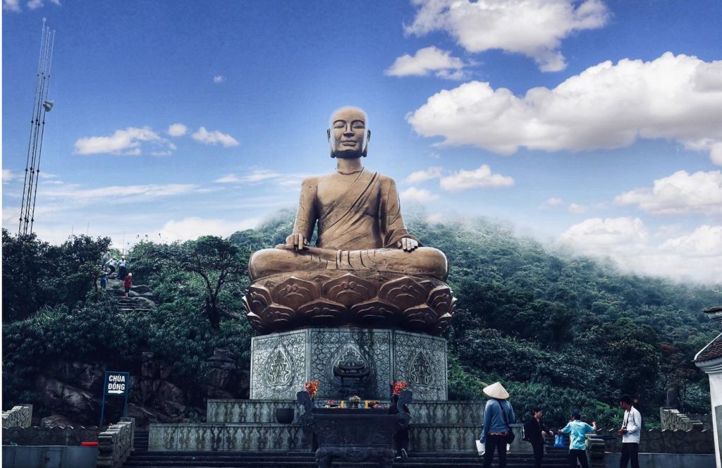 Kinh nghiệm đi chùa Yên Tử từ A-Z khi du lịch Hạ Long 18