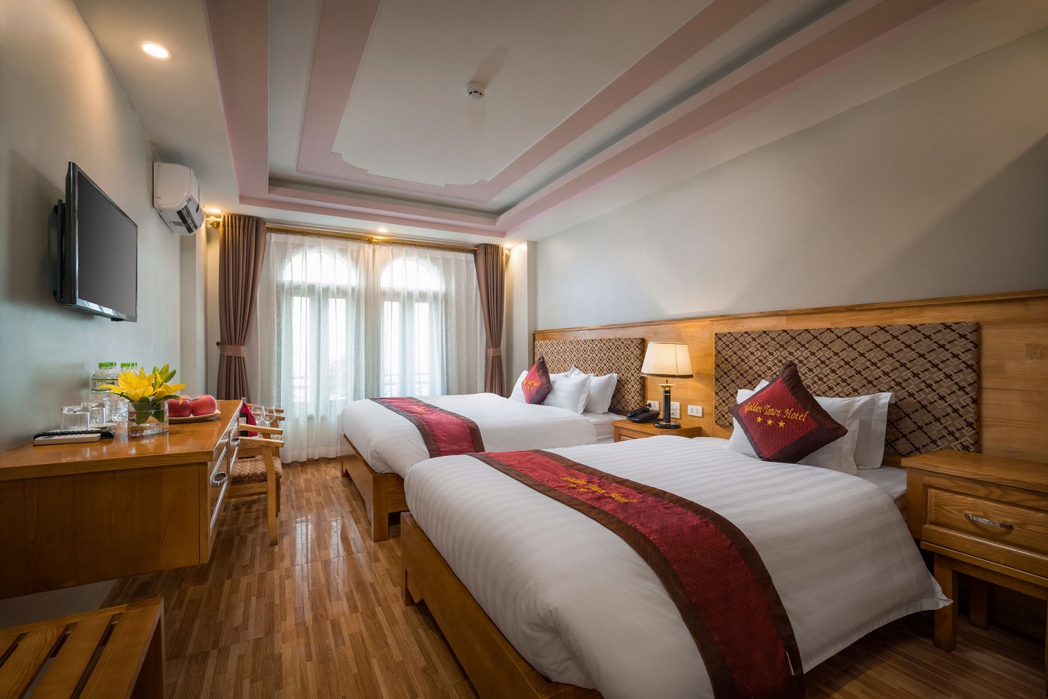 Golden Town Hotel – Khách sạn 3 sao với phong cách kiến trúc ấn tượng 9