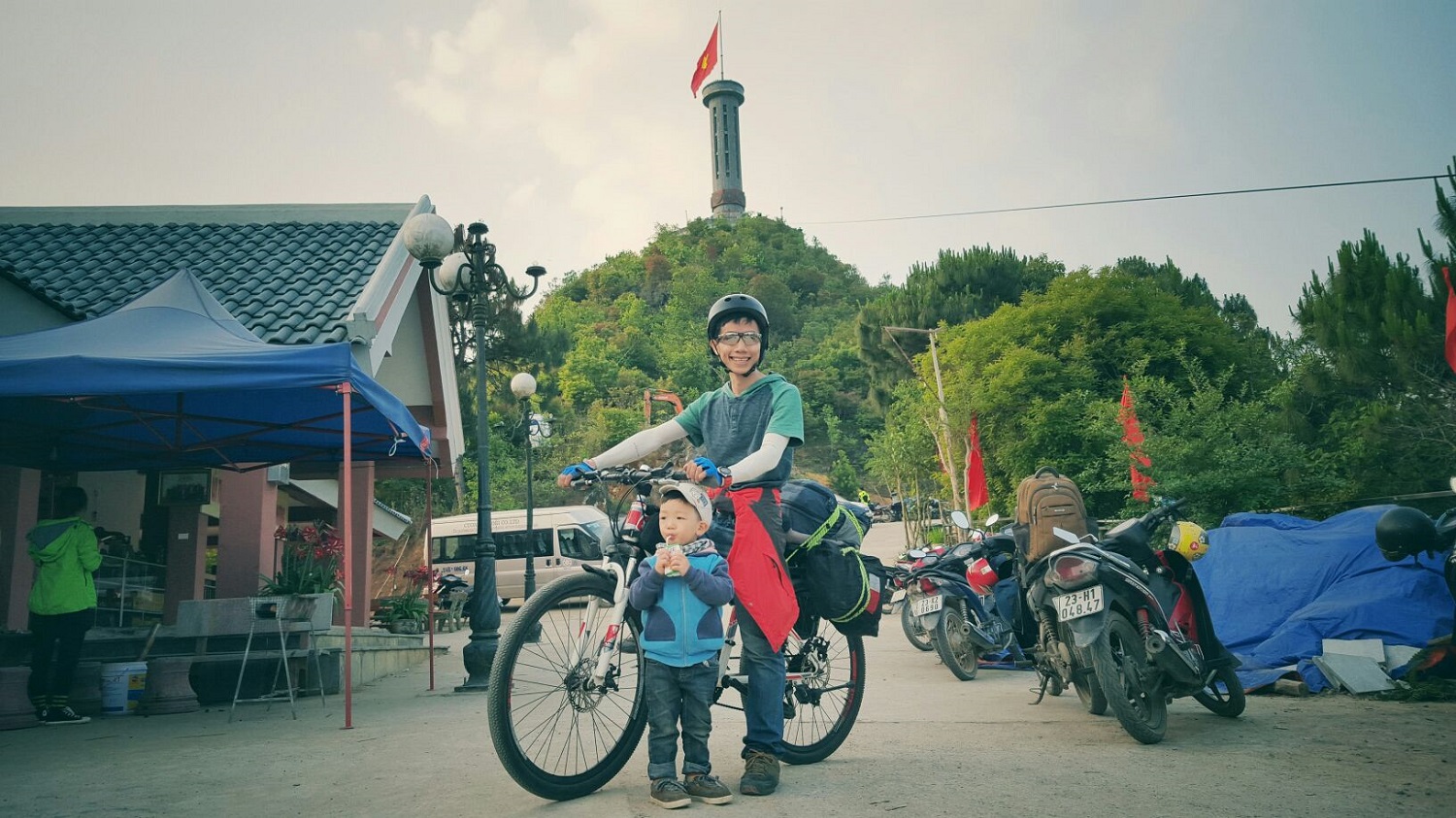 Hướng dẫn thuê xe máy ở Đồng Văn để chuyến đi tăng thêm phần thú vị 8