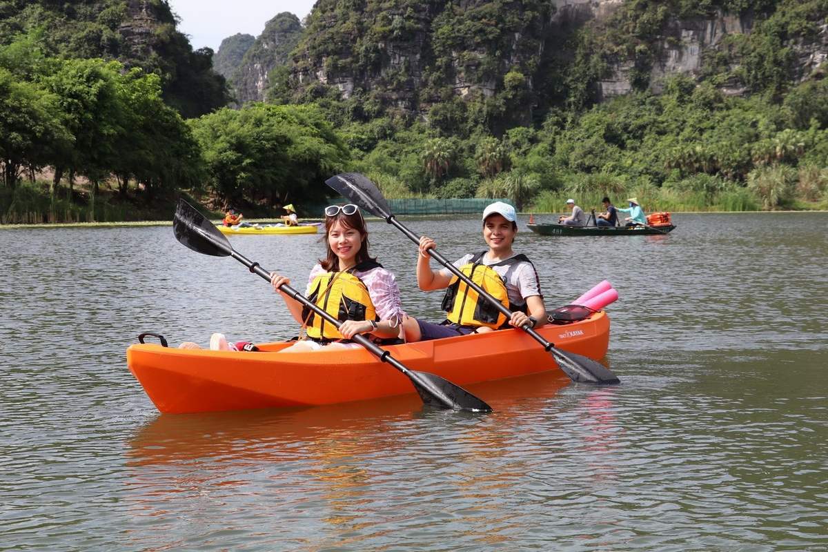 Kayak Tràng An tuyến 1 - Hành trình thử thách đầy thích thú vị tại Ninh Bình 3