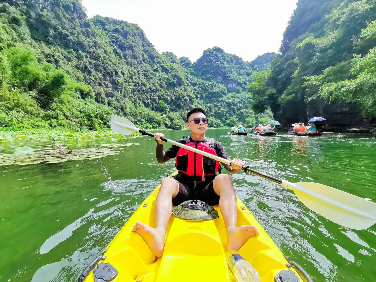 Kayak Tràng An tuyến 1 - Hành trình thử thách đầy thích thú vị tại Ninh Bình 4