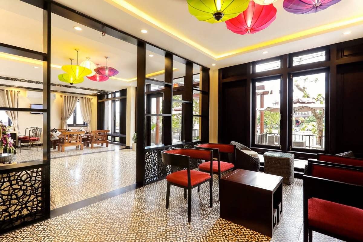 Khách sạn Riversuites Hội An – Khách sạn 4 sao phong cách hoàng gia bên cạnh sông Hoài 14