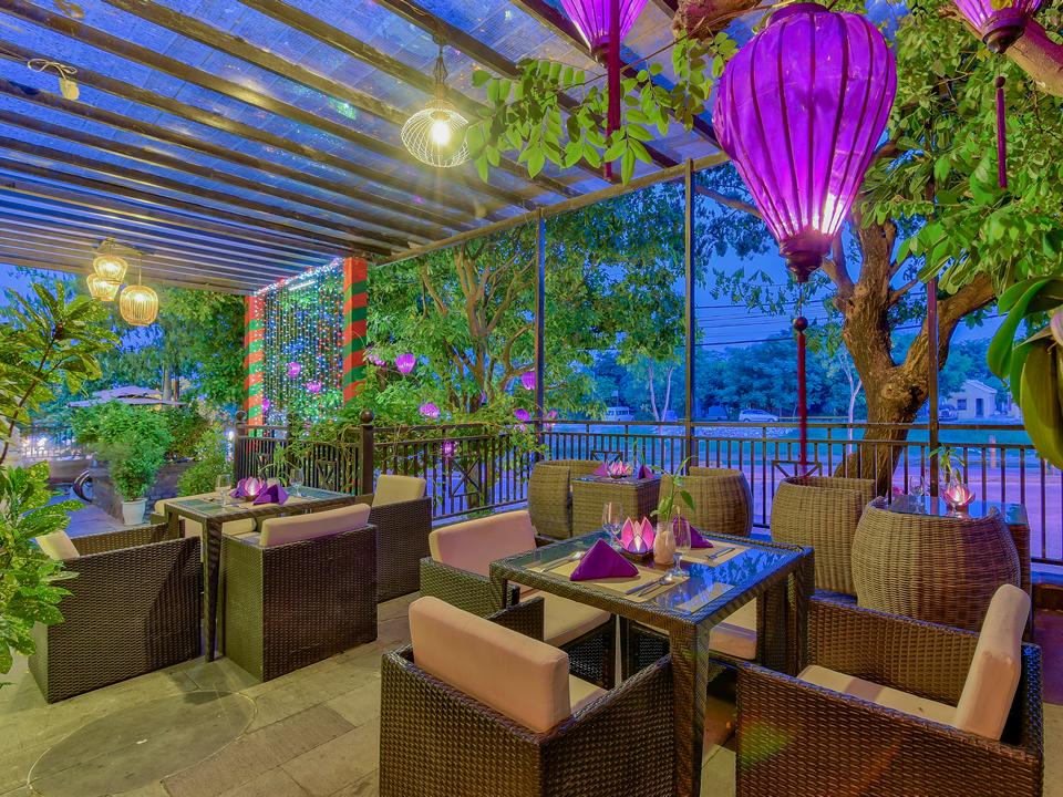 Khách sạn Royal Riverside – Khách sạn 4 sao nằm cạnh sông Thu Bồn 15