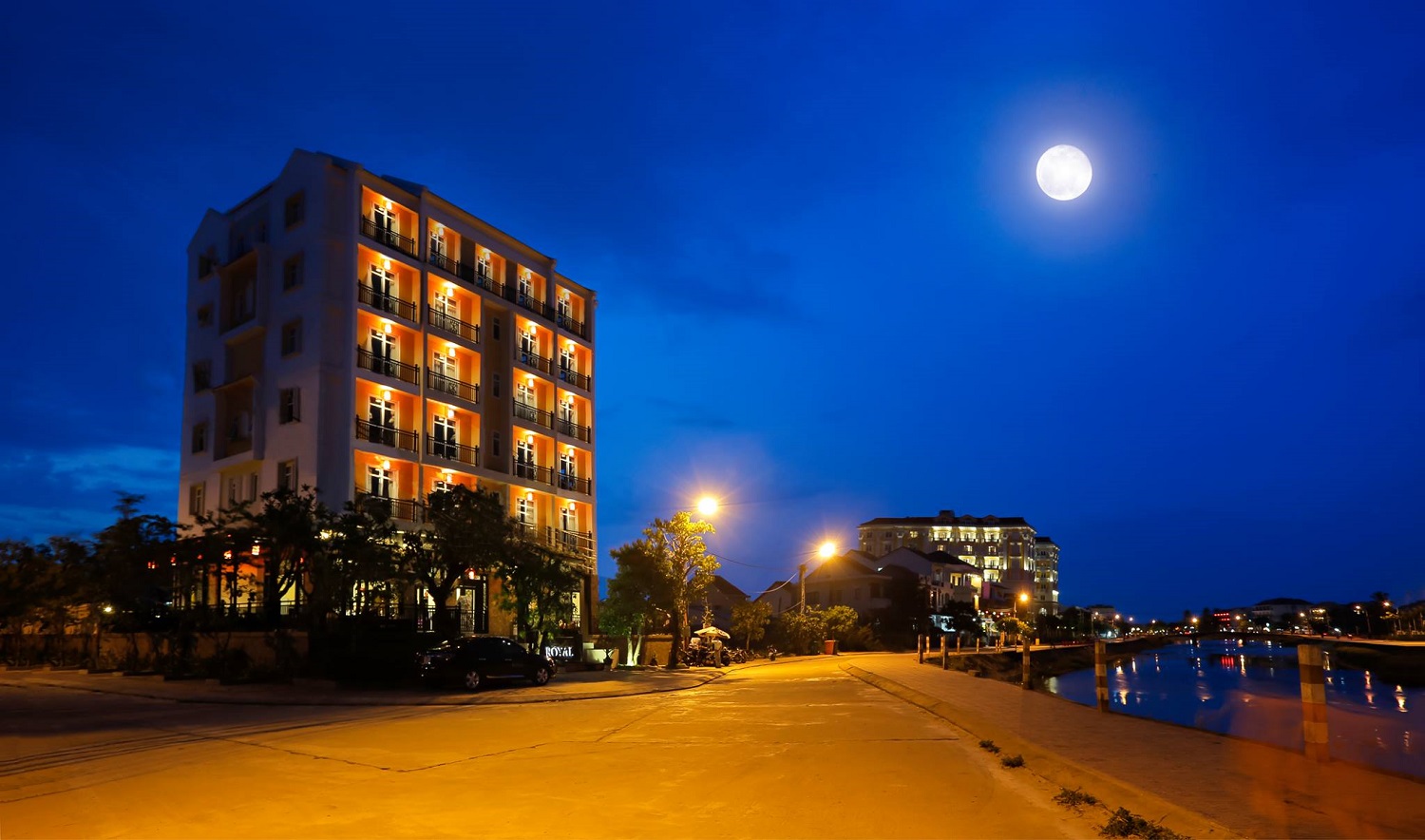 Khách sạn Royal Riverside – Khách sạn 4 sao nằm cạnh sông Thu Bồn 20