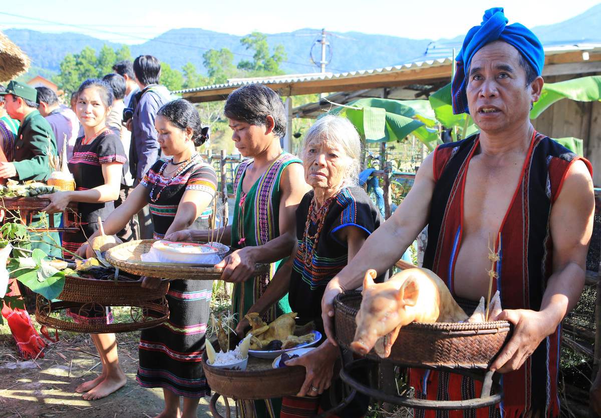 Lễ hội Tết A Za - Lễ hội Đón năm mới của người đồng bào Pa Cô ở Thừa Thiên - Huế 2