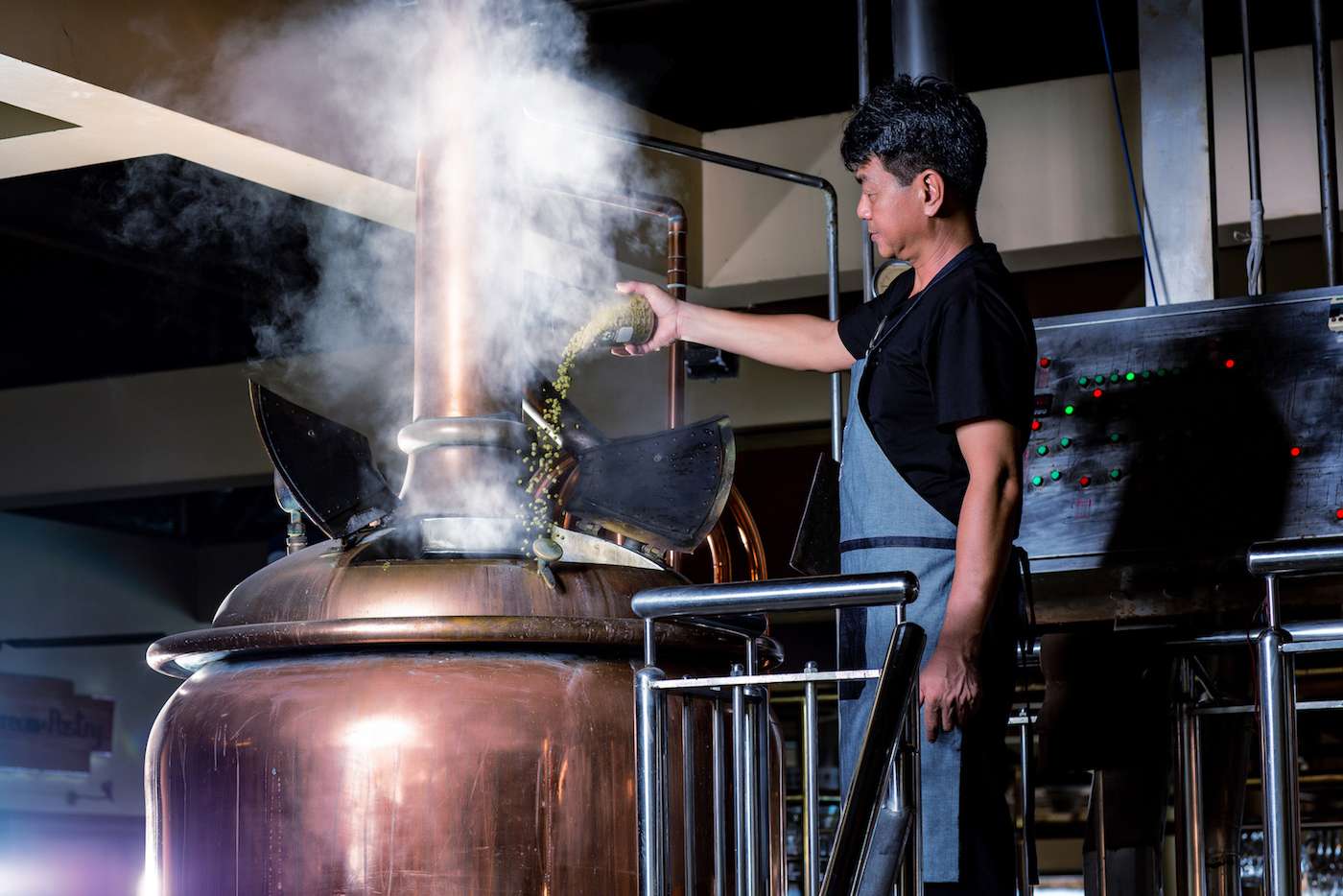 Lousiana Brewhouse Nha Trang - Nhà hàng Á Âu nổi bần bật với hương vị bia tự nấu tại chỗ 4
