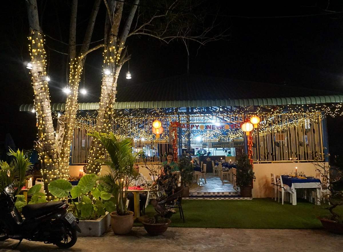 Mai Jo Refined Restaurant Phu Quoc - Không gian ấm cúng sang trọng ẩn mình trong con ngõ nhỏ 2