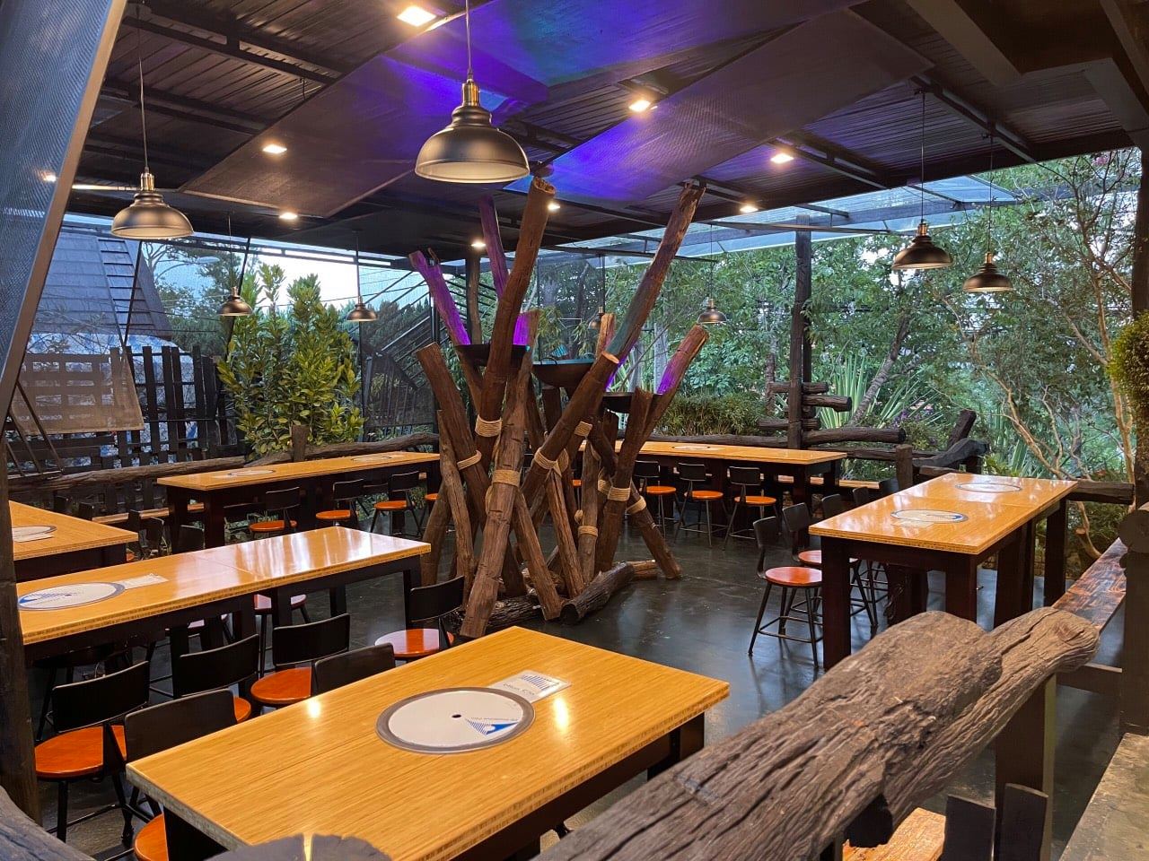 May Restaurant Da Lat - Không gian ấm cúng, đậm đà hương vị Việt 4