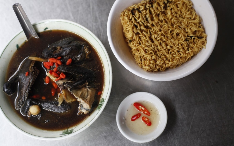 Cồn cào trước 13 quán gà tần Hà Nội thơm ngon nức tiếng gần xa 10