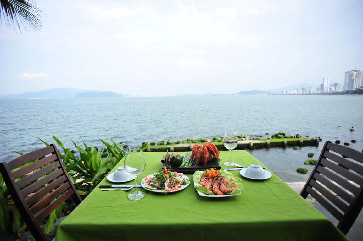Nha Trang View Restaurant - Nhà hàng được đánh giá cao với chứng chỉ phục vụ xuất sắc 2017 7