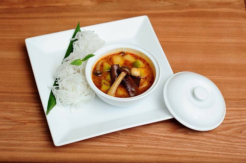 Nhà hàng Chay Aumme – Viên ngọc quý trong làng ẩm thực chay đất Hà Thành 16