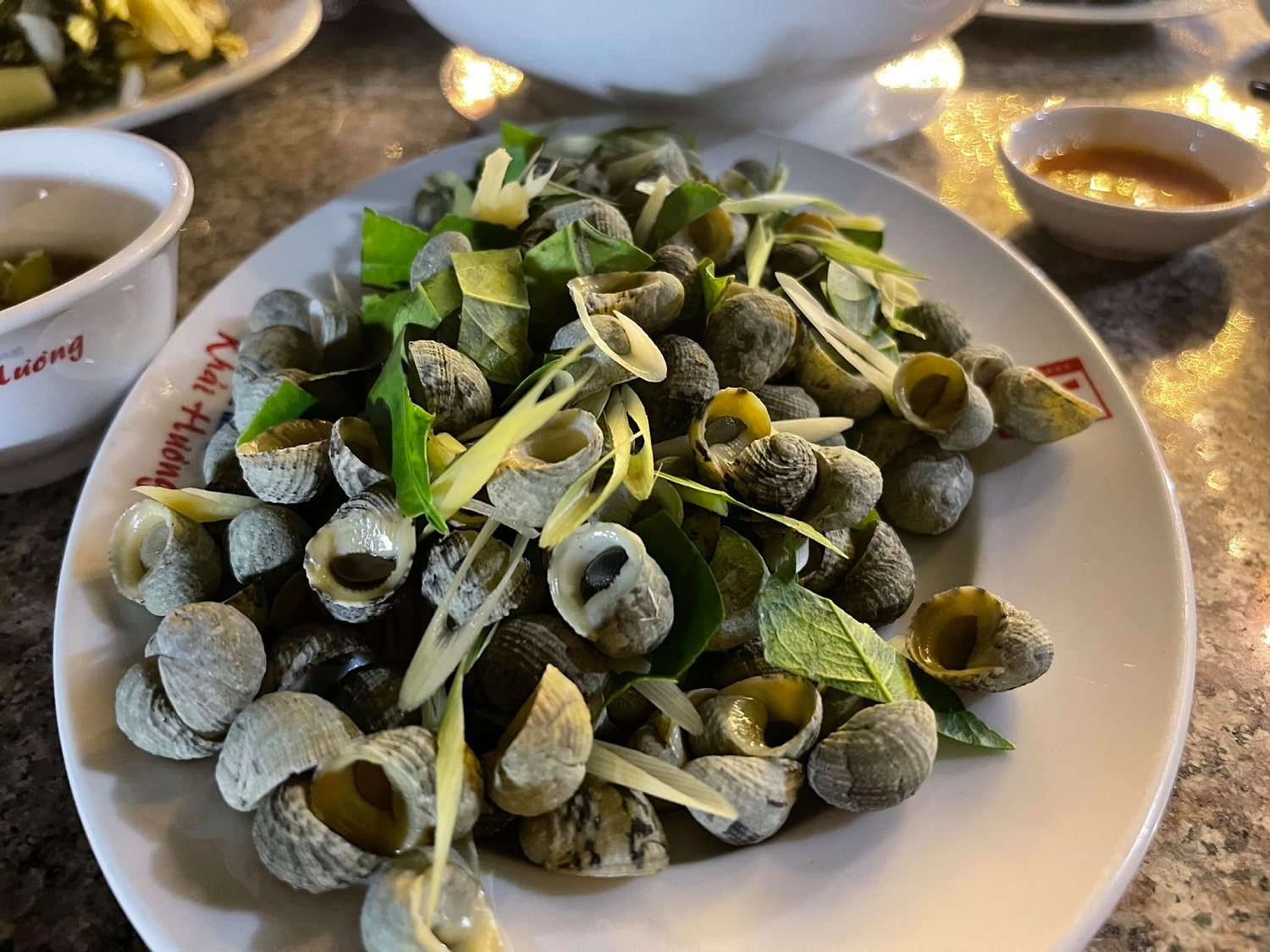 Nhà hàng Khải Hương – 'Bán đảo' hải sản nhỏ xinh với view toàn Vịnh Cửa Lục 20