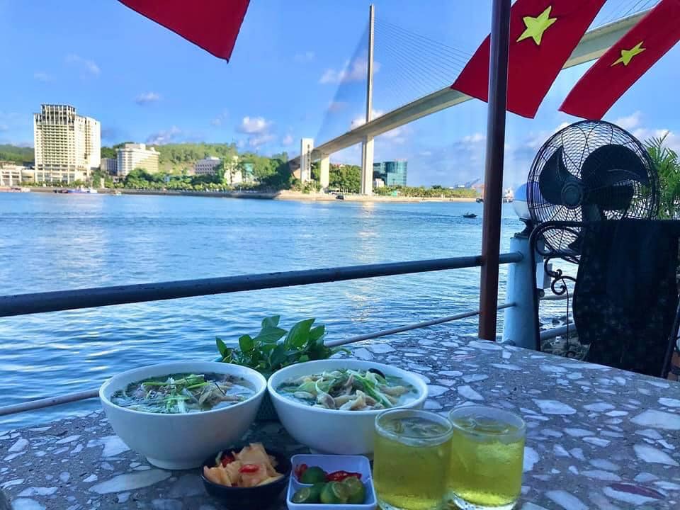 Nhà hàng Khải Hương – 'Bán đảo' hải sản nhỏ xinh với view toàn Vịnh Cửa Lục 24
