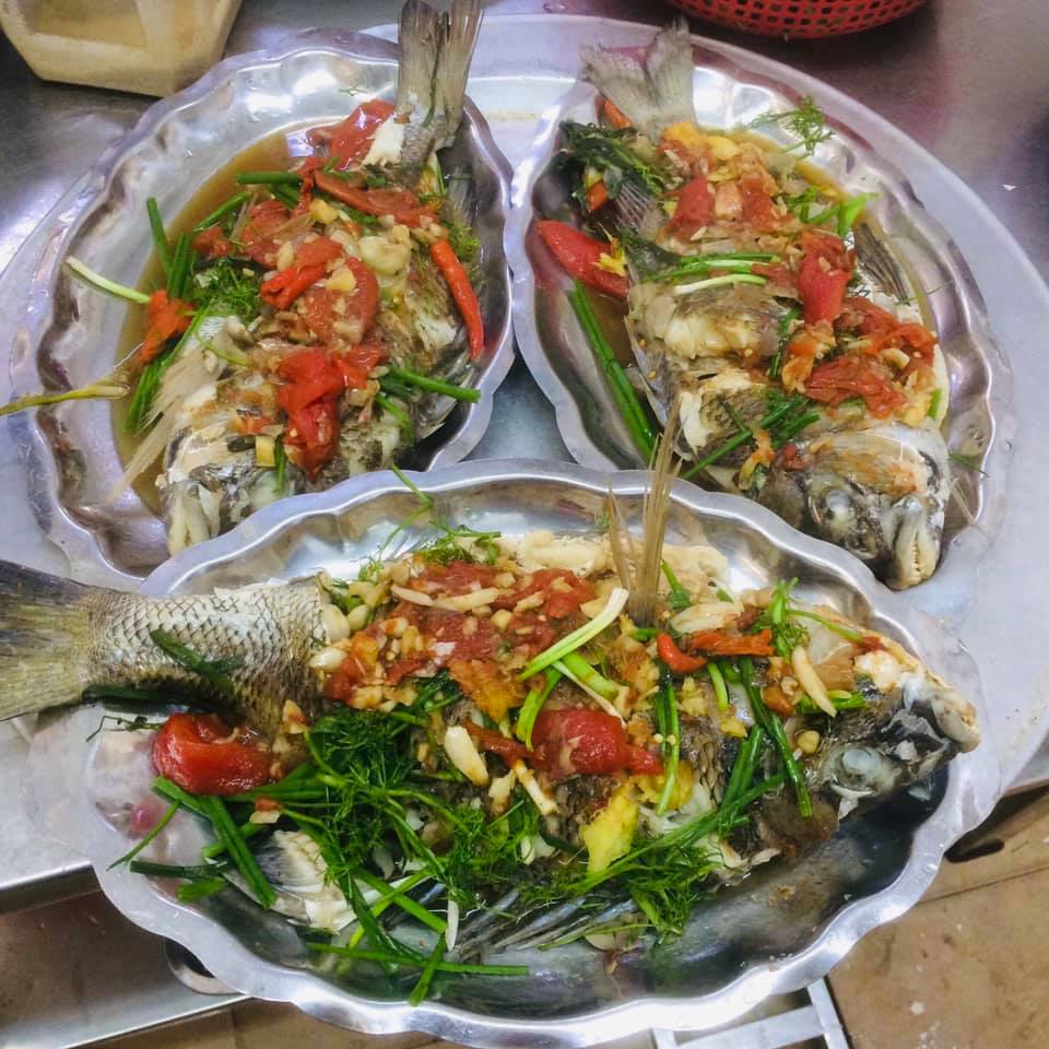 Nhà hàng Khải Hương – 'Bán đảo' hải sản nhỏ xinh với view toàn Vịnh Cửa Lục 31
