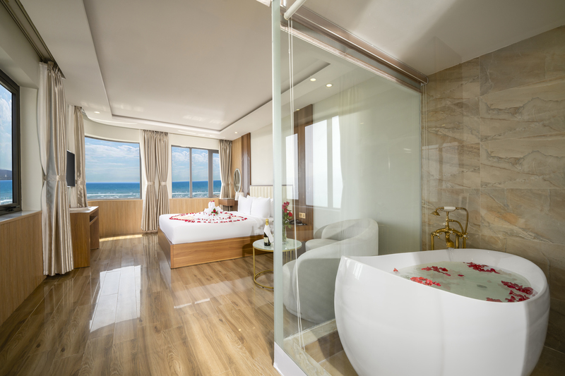 Seven Sea Hotel Da Nang với tầm nhìn trọn vẹn từ Sông, Núi, Biển, Cát 10