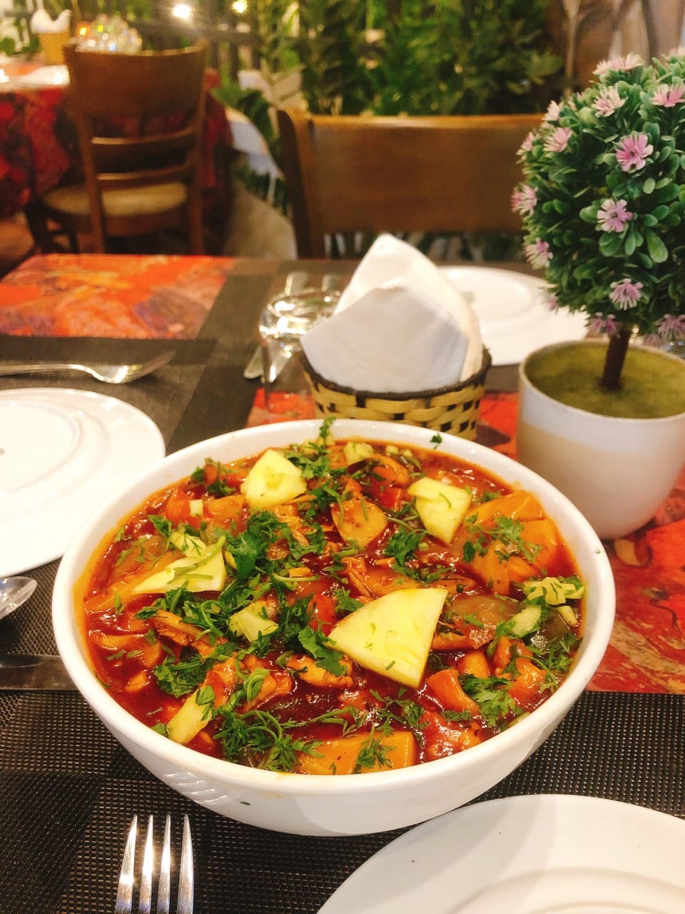 RedCoral Halong Halal Restaurant – Không gian ẩm thực Trung Đông đầy mới lạ tại Hạ Long 18