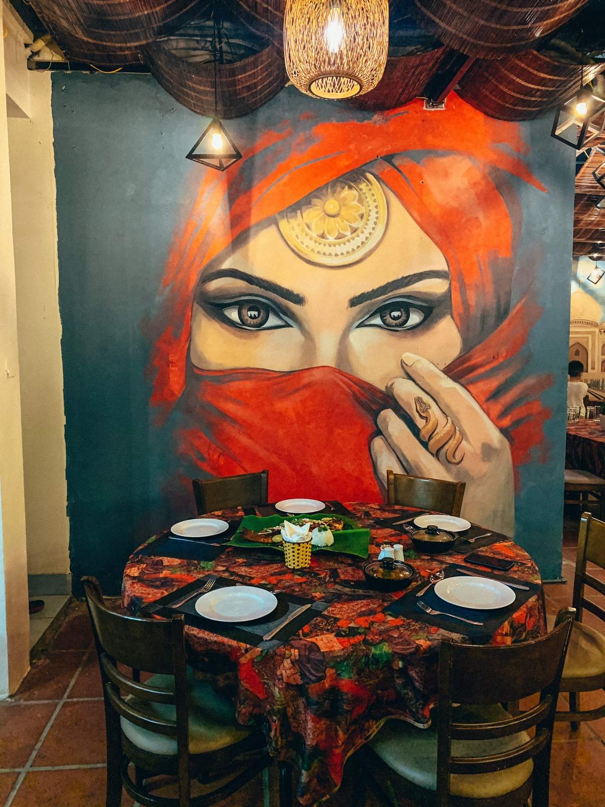 RedCoral Halong Halal Restaurant – Không gian ẩm thực Trung Đông đầy mới lạ tại Hạ Long 23