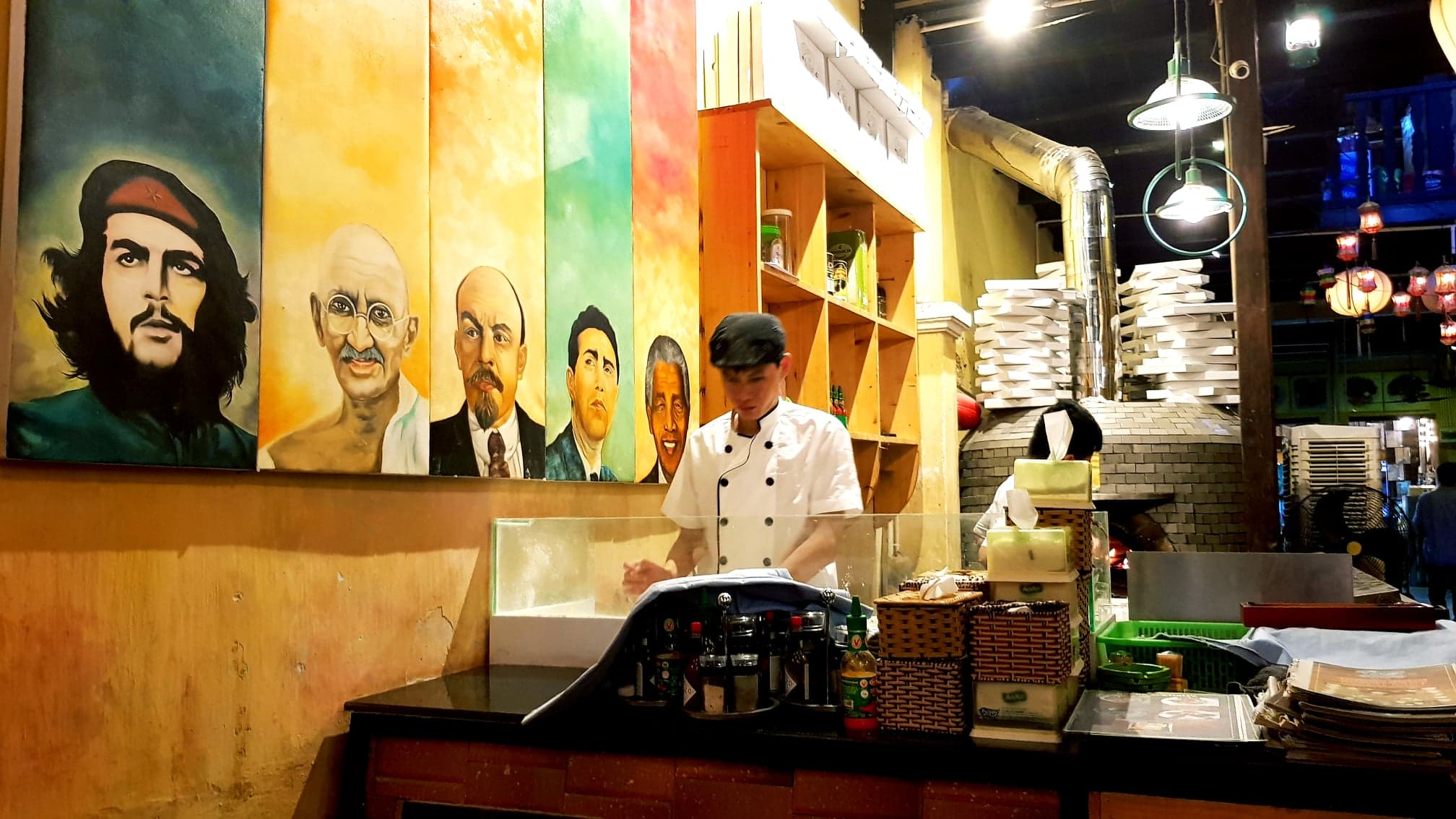 Restaurant & Bar Hồng Phúc II Hoi An - Nhà hàng ngon giá rẻ được đánh giá cao ở phố Hội 4