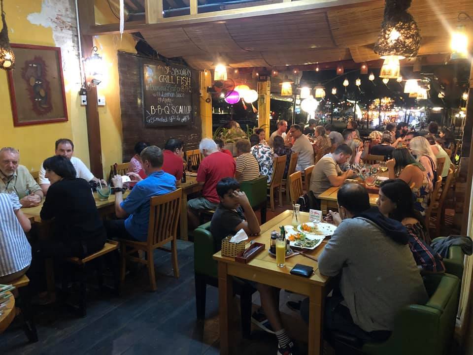 Restaurant & Bar Hồng Phúc II Hoi An - Nhà hàng ngon giá rẻ được đánh giá cao ở phố Hội 6