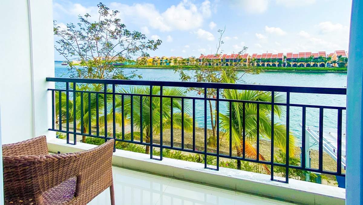 Riverside White House Villa – Ngôi nhà trắng bên dòng sông Hoài lãng mạn 6