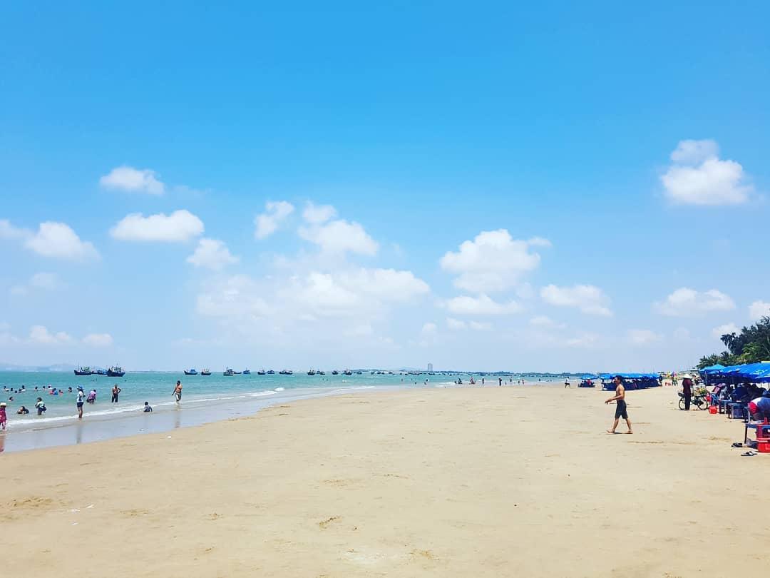 Rủ nhau đi tìm bãi biển Dinh Cô và cảm nhận nhịp sống chậm rãi giữa lòng phố thị náo nhiệt 7
