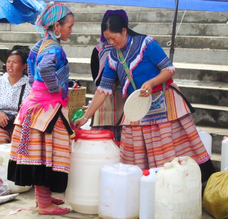 Rượu ngô Bắc Hà - Tinh hoa ẩm thực nơi cao nguyên trắng Lào Cai 18