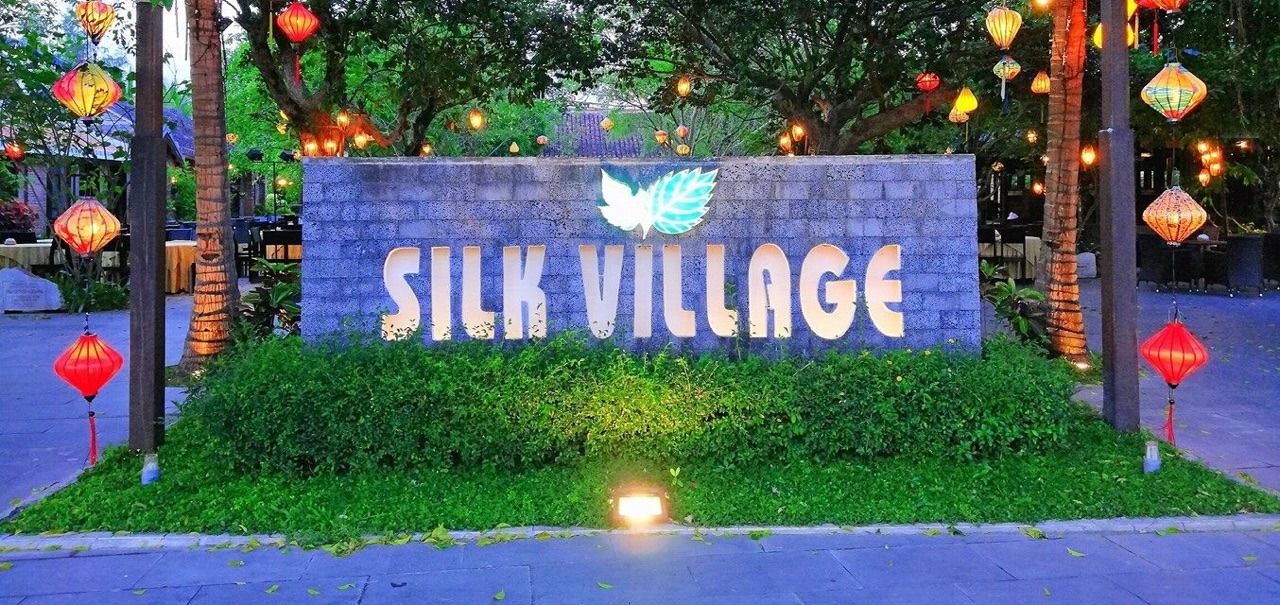 Silk Village Restaurants Hoi An - Nhà hàng phong cách cổ kính với sức chứa hơn ngàn người 2