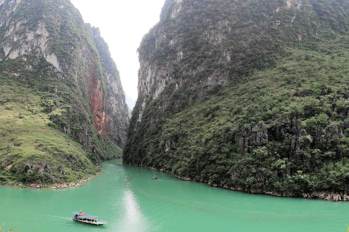 Sông Nho Quế - Khám phá vẻ đẹp vượt dòng thời gian đầy lôi cuốn 5