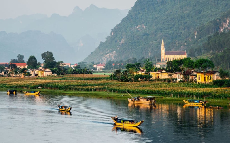 Lạc bước trong vẻ đẹp sông Son khiến lòng người lặng đi 3